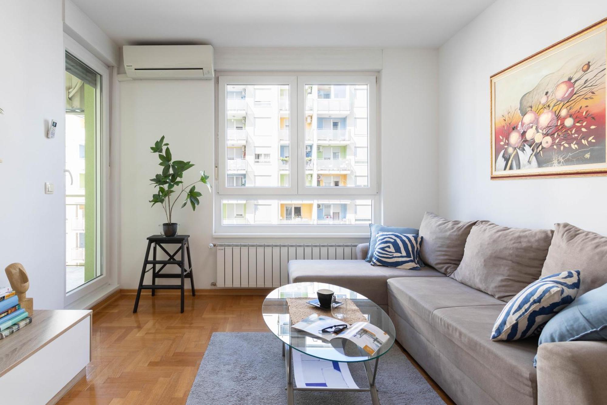 Sunny 1Bdr With Balcony & Parking Lägenhet Zagreb Exteriör bild